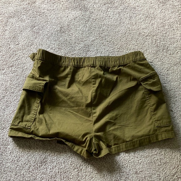 Cargo Skort - Picture 2 of 4